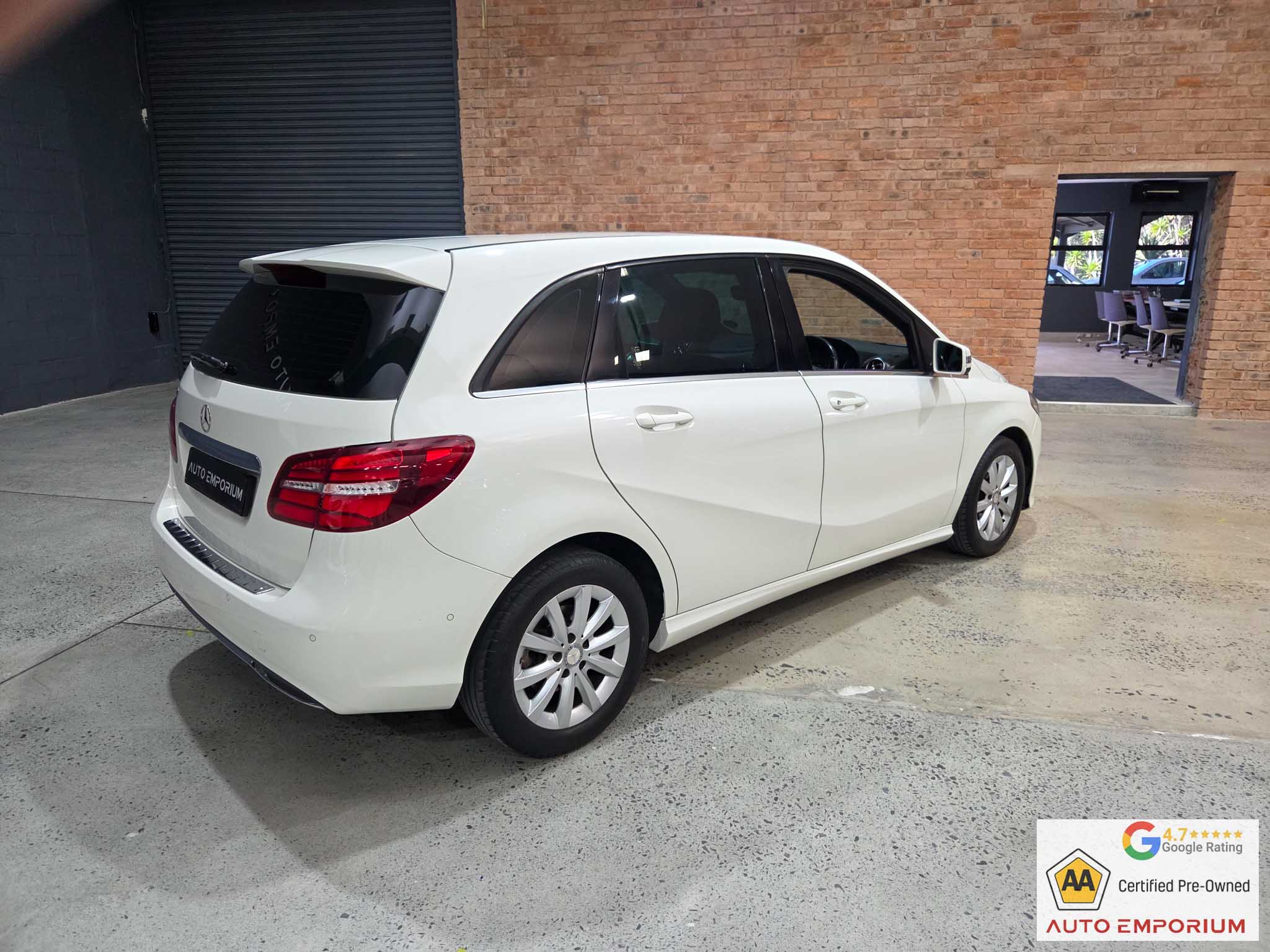 Mercedes-Benz B-Class B200