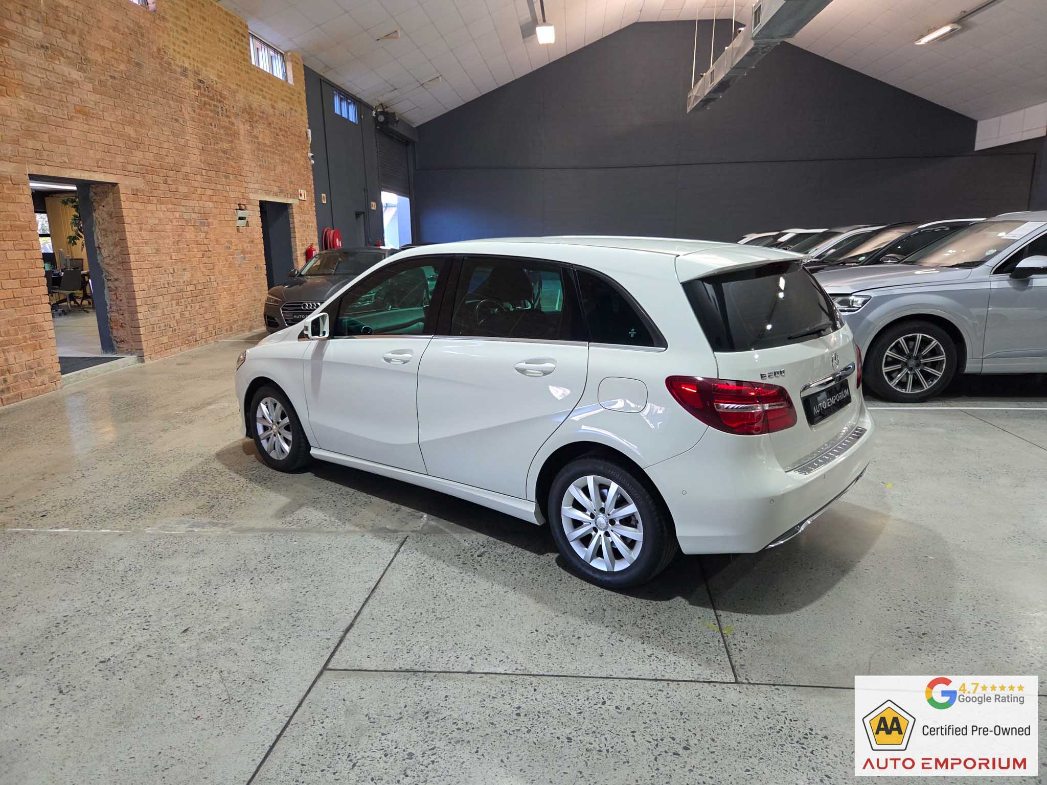 Mercedes-Benz B-Class B200
